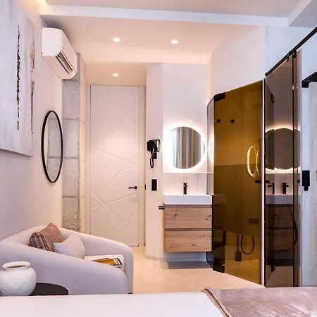 Magnificent Renovated 2bd 2bth Duplex With Terrace - Centre Appartement *