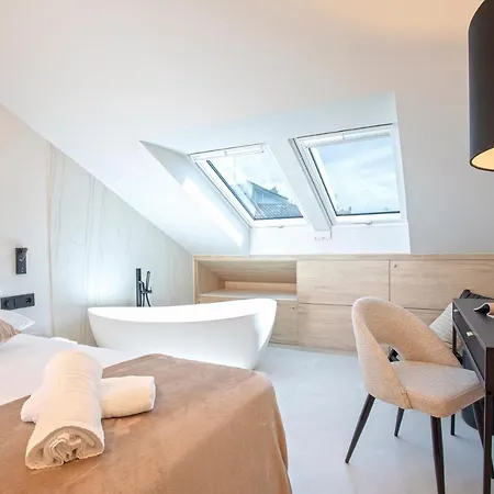 Apartment Magnificent Renovated 2bd 2bth Duplex With Terrace - Centre Málaga