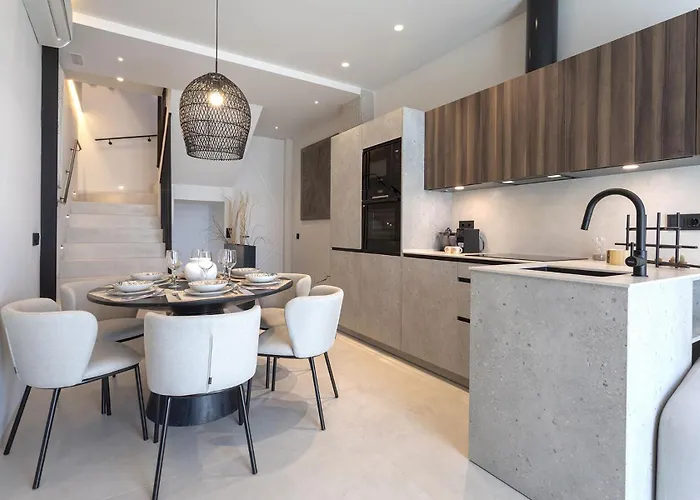Apartmán Magnificent Renovated Terrace Duplex 2hab 2baths *