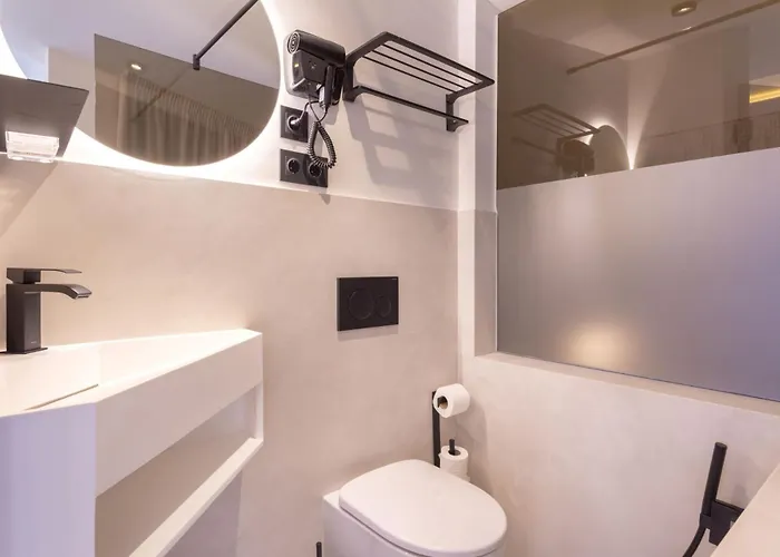 Apartmán Magnificent Renovated Terrace Duplex 2hab 2baths